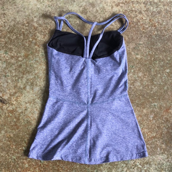 Karma workout top with shelf bra, XS - Picture 3 of 4